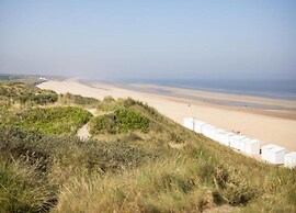 Apartment in Wenduine With Sea Views