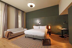 Honest Budapest by Chic & Basic