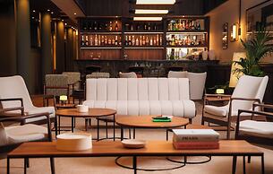 Honest Budapest by Chic & Basic
