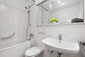 Exclusive Ludenberg Living in Stunning Area