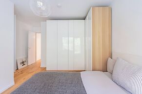 Exclusive Ludenberg Living in Stunning Area