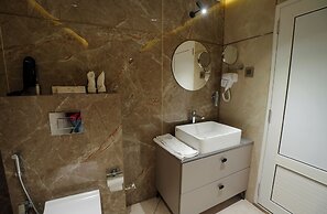 DORO ROYAL SUITE
