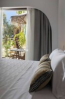 Nusa Suites & Villas
