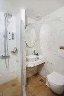 Nusa Suites & Villas