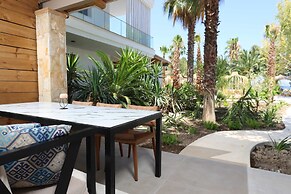 Nusa Suites & Villas