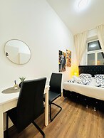 Affordable 5BR Apt Near Atzgersdorf
