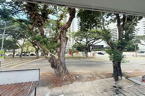TwinTrees Kelawai