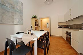 Treasurerome Vatican Charme 4br