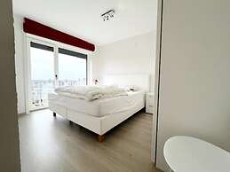 Stylish Flat With Sea Views