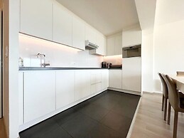 Stylish Flat With Sea Views