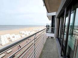 Stylish Flat With Sea Views