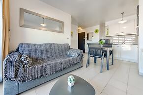 Apartment in Roses by the Waterfront