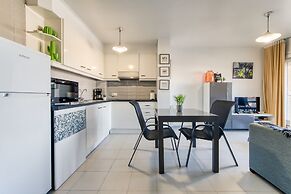 Apartment in Roses by the Waterfront