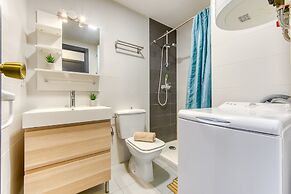 Apartment in Roses by the Waterfront