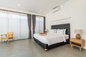  Light Way Villa in Canggu