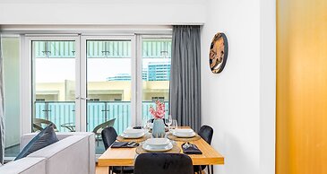 Bloomfields Stylish 1BR in Al Raha Beach