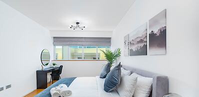 Bloomfields Stylish 1BR in Al Raha Beach