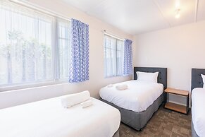 Lavana Motels