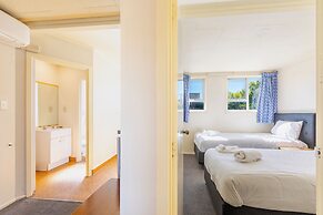 Lavana Motels