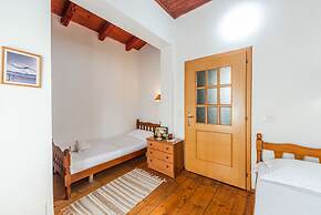 Guesthouse 'hapa të Lehtë' - Room 1 - Pro Bono