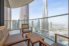 Maison Privee Sky-High Elegance w/ Unrivaled Burj Khalifa Views