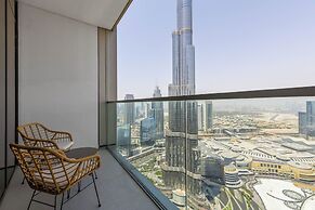 Maison Privee Sky-High Elegance w/ Unrivaled Burj Khalifa Views
