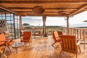 Acacia Wilderness Mweya