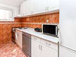 Relaxing Apartment on Budva Coastline
