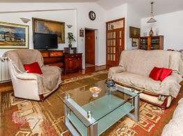 Relaxing Apartment on Budva Coastline