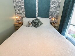 A and C Lodge-plot 21
