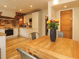 Woodman Cottage