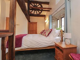 Pear Tree Cottage at Hey Farm