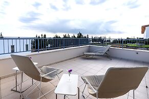 Niki Seaview Villa DPS27
