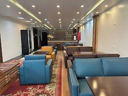 Saparis Station Hostel & Travel