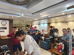 Saparis Station Hostel & Travel