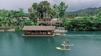 LOBOC RIVERSIDE INN and RESTAURANT