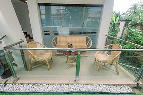 LOBOC RIVERSIDE INN and RESTAURANT
