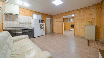 Yeongheungdo Rainbow Ocean View Pension