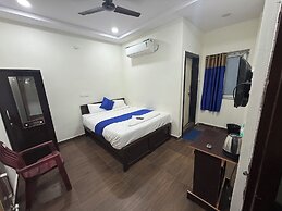 COCO NET Hotel