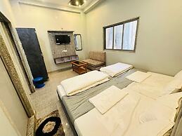 Prakash Paying Guest House