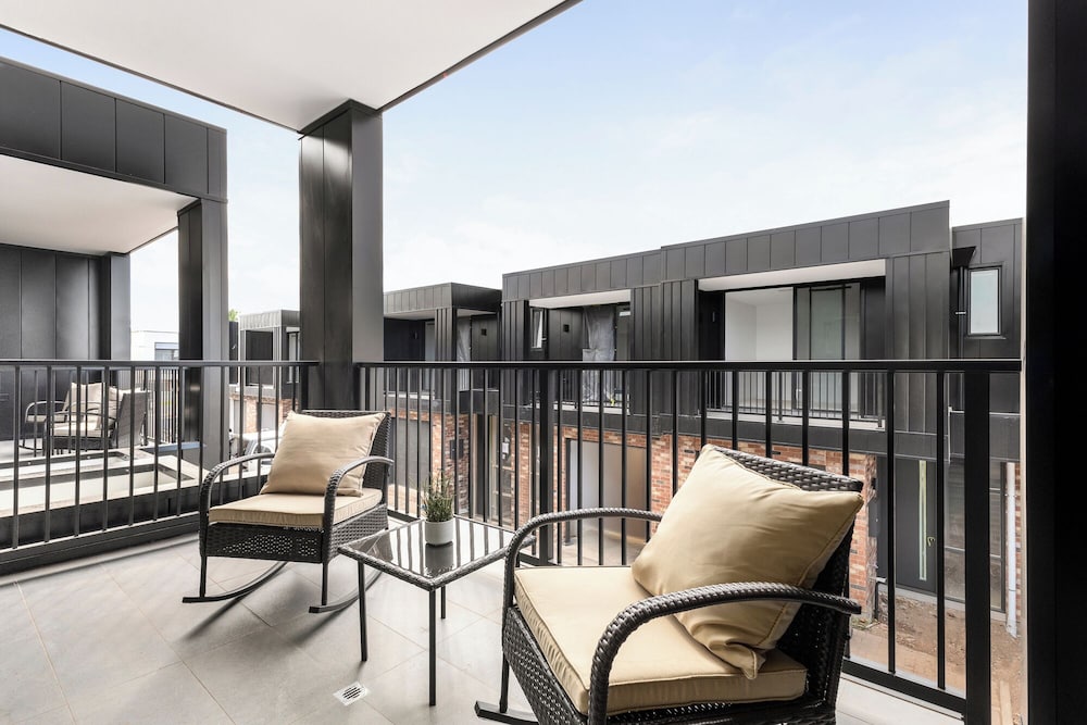 Foundry Lane Apartments by Urban Rest