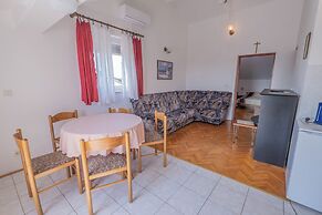 Apartment Miskic 3