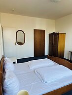 Badischer Hof Hotel