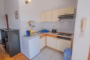 Apartment Miskic 4