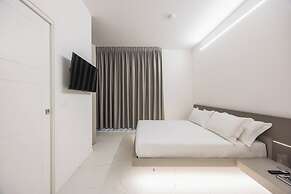 Excelsior Station Suite