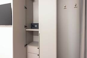 Excelsior Station Suite