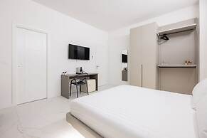 Excelsior Station Suite