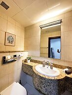 2BR Luxury Apartment Sea View