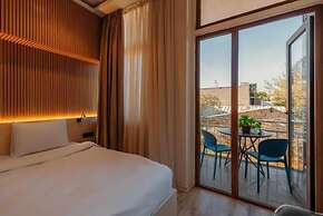 LAHORE TBILISI HOTEL