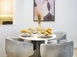 Easygo-- Amazing 1bdr Binghatti Heights